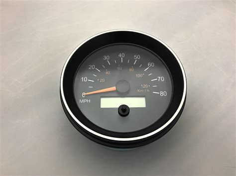 The speedometer gauge features through dial. . Kenworth t800 speedometer not working